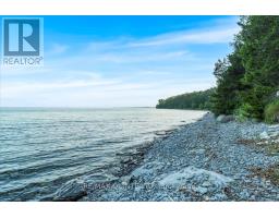 102 Dorenberg Lane, Prince Edward County (North Marysburg Ward), Ca
