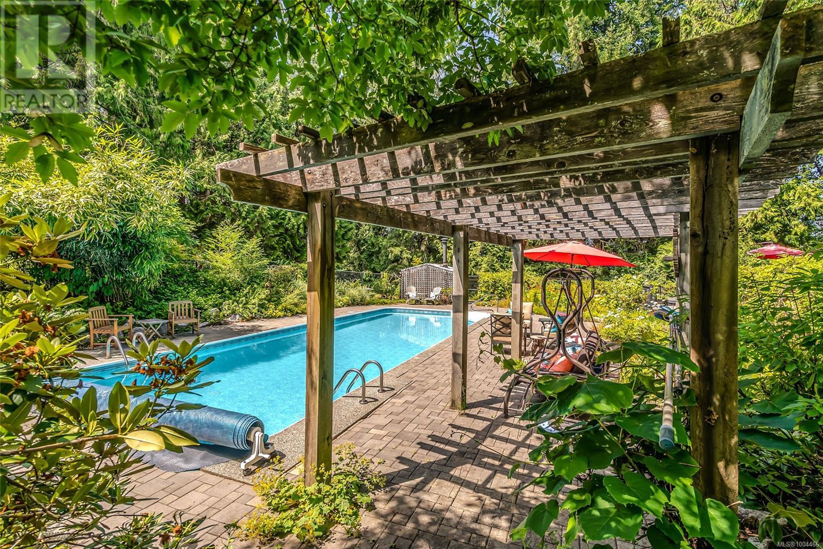 Property at 6863 Eastwind Dr image 5