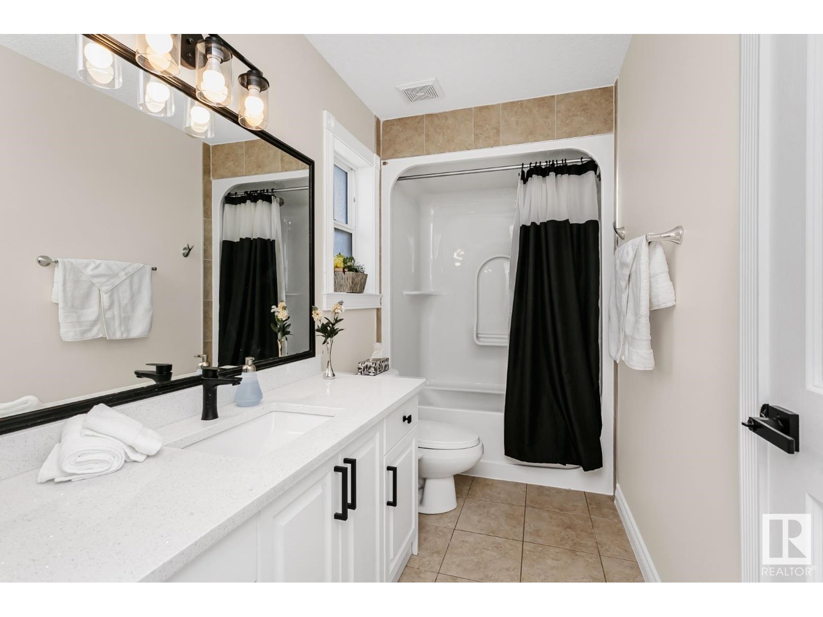 6736 11 Av Sw, Edmonton, Alberta  T6X 1L1 - Photo 28 - E4444679