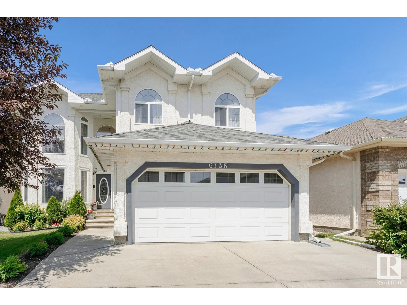 6736 11 AV SW, Edmonton, Alberta