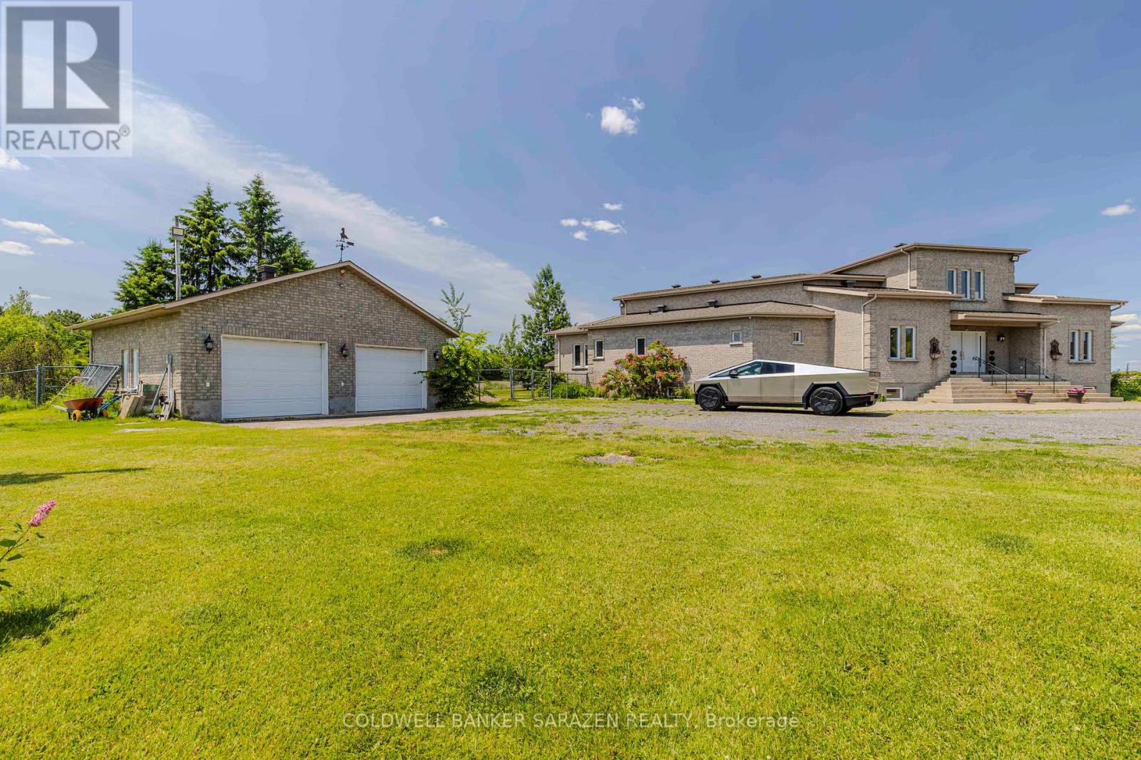 490 Montee Lajeunesse, Alfred And Plantagenet, Ontario  K0B 1A0 - Photo 2 - X12249682