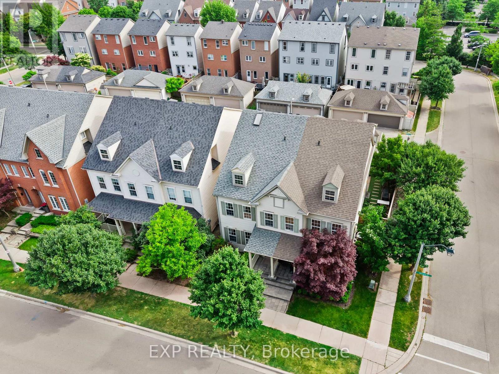 Property at 90 GEORGIAN DRIVE image 2