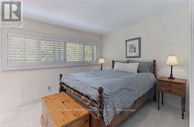 11 Ripplewood Road, Toronto, Ontario  M9A 3H8 - Photo 12 - W12249505