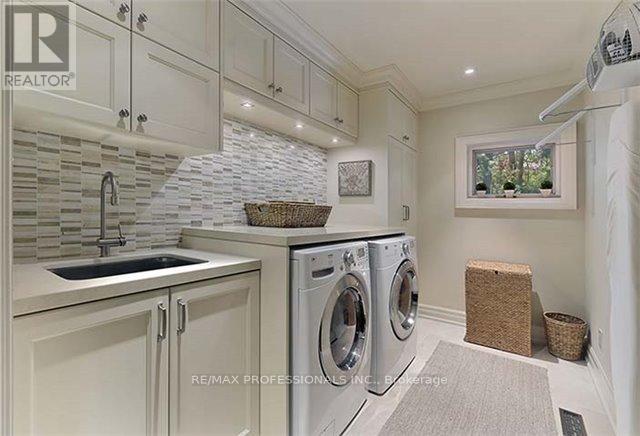 11 Ripplewood Road, Toronto, Ontario  M9A 3H8 - Photo 15 - W12249505
