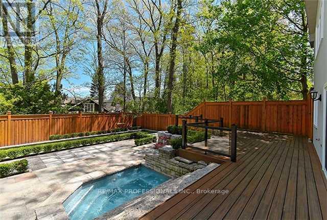 11 Ripplewood Road, Toronto, Ontario  M9A 3H8 - Photo 20 - W12249505