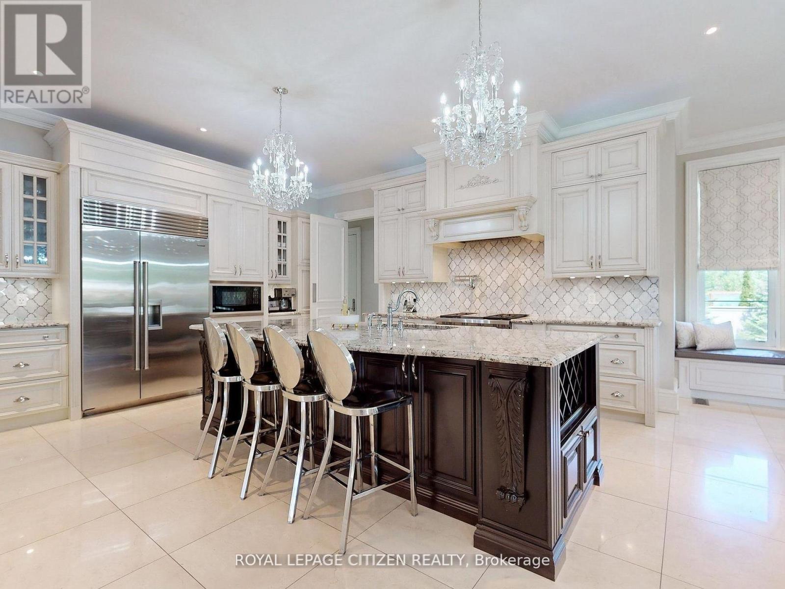 146 Degrey Drive, Brampton (Bram East), Ontario  L6P 3X7 - Photo 12 - W12249572