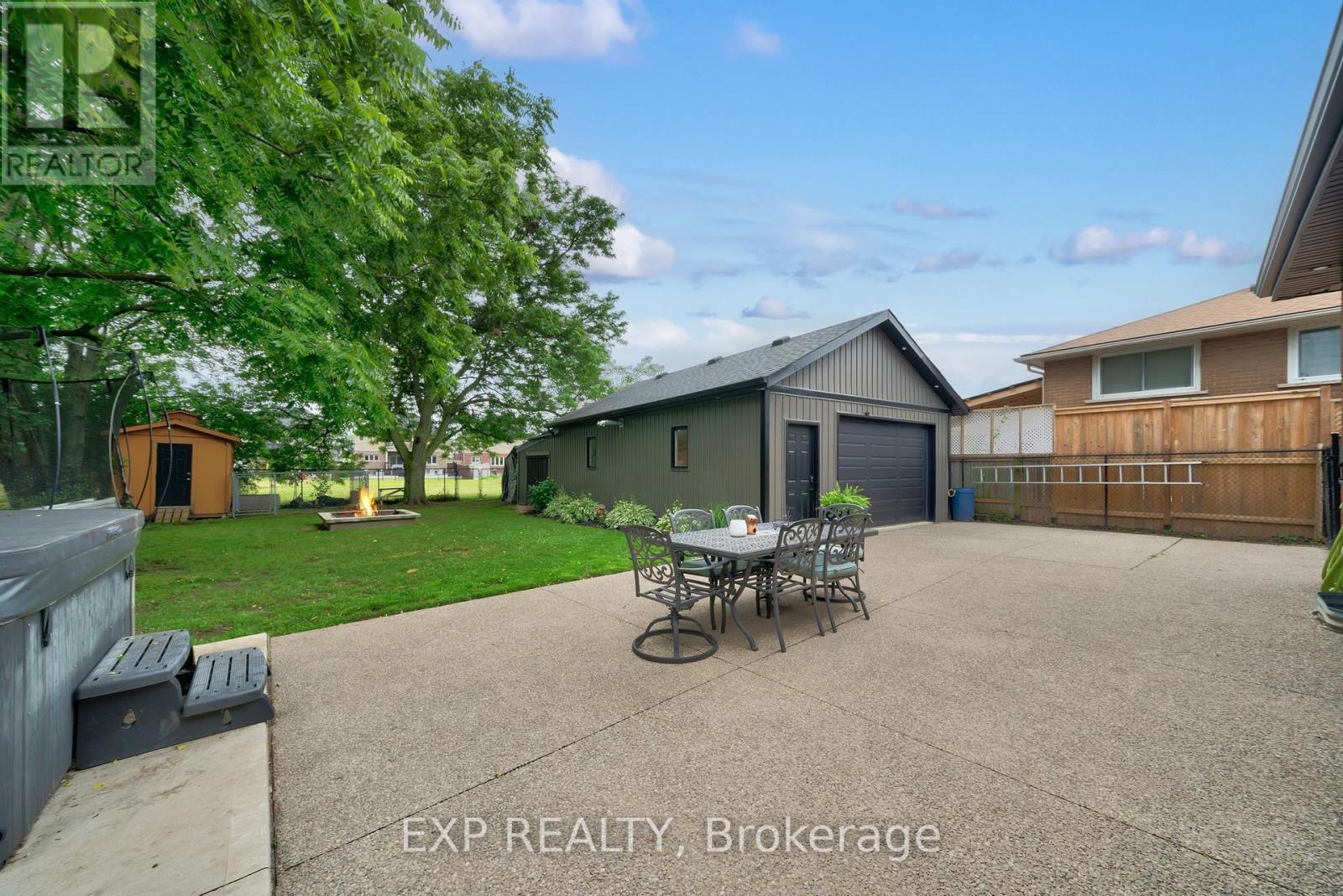 7589 Wilson Crescent, Niagara Falls, Ontario  L2G 4S3 - Photo 26 - X12249646