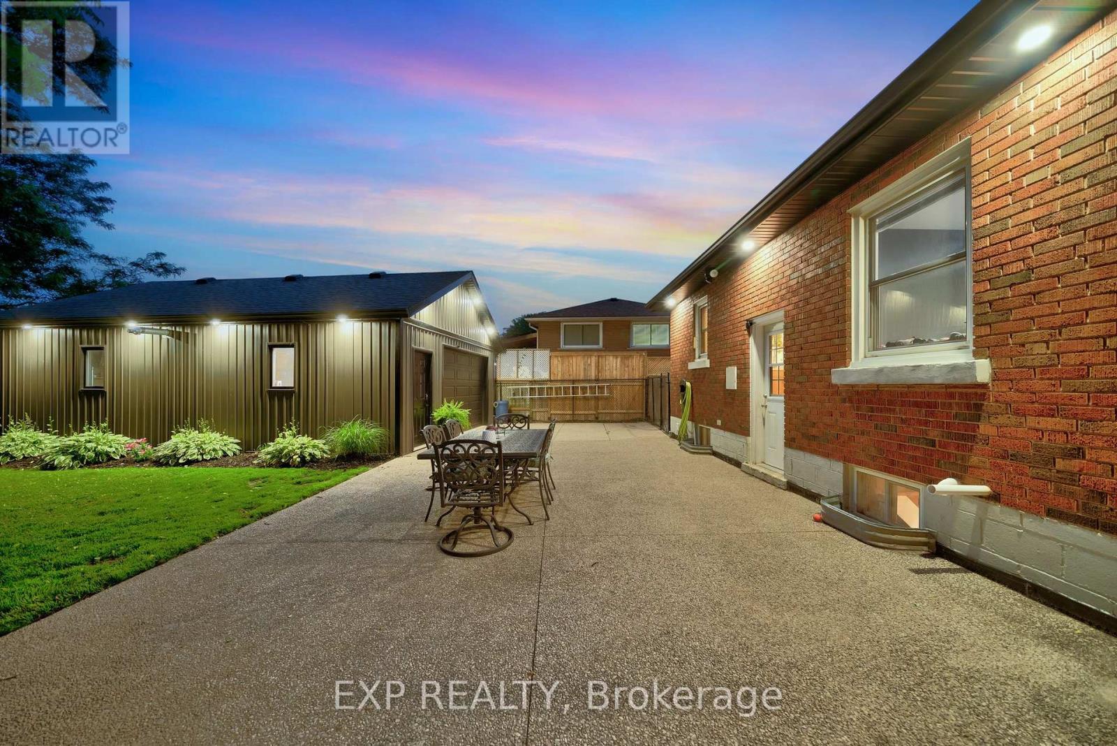7589 Wilson Crescent, Niagara Falls, Ontario  L2G 4S3 - Photo 31 - X12249646