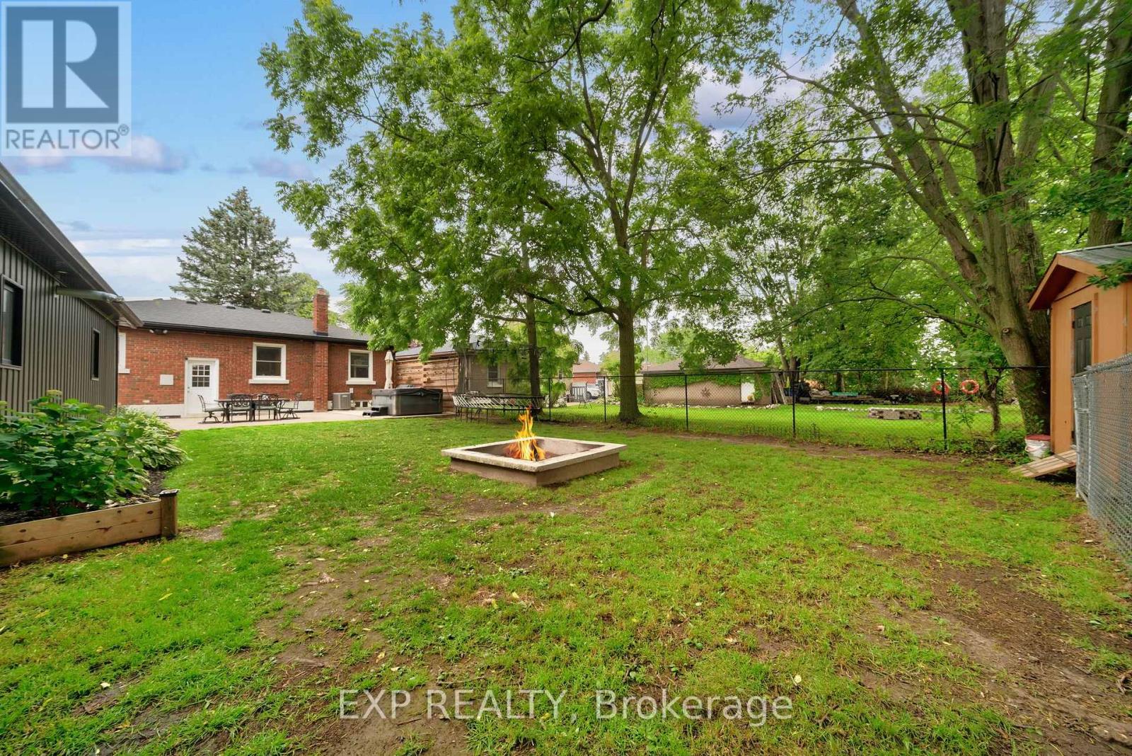 7589 Wilson Crescent, Niagara Falls, Ontario  L2G 4S3 - Photo 40 - X12249646