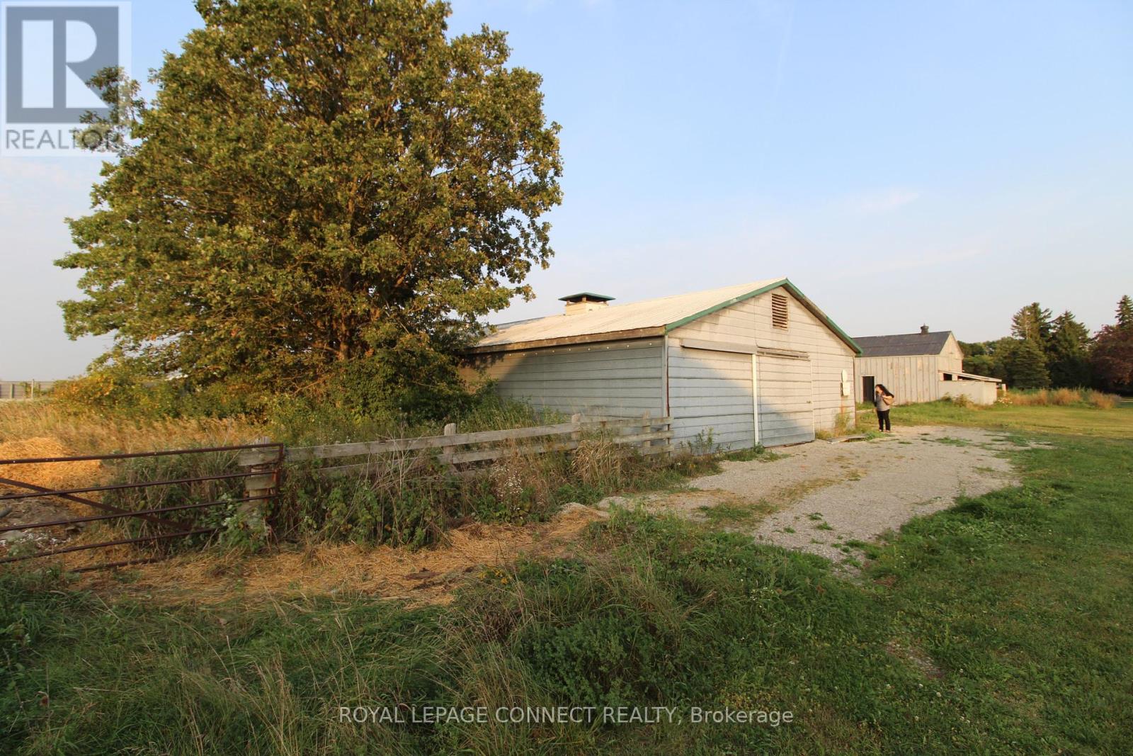 ...BARN - 10748 MCEWEN DRIVE, Middlesex Centre, Ontario