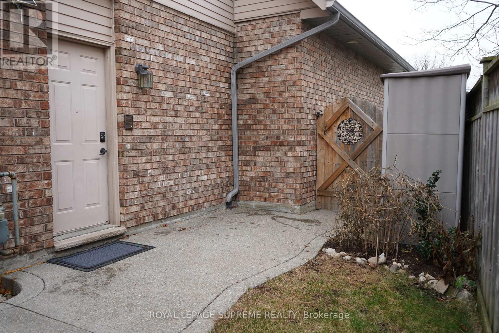 Bsmt - 22 Amblecote Pl, Hamilton (Randall), Ontario  L8W 3E9 - Photo 14 - X12249444