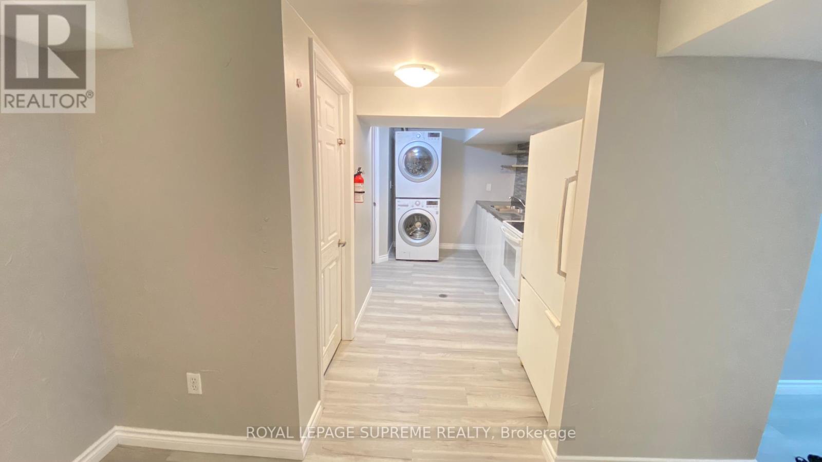 Bsmt - 22 Amblecote Pl, Hamilton (Randall), Ontario  L8W 3E9 - Photo 7 - X12249444