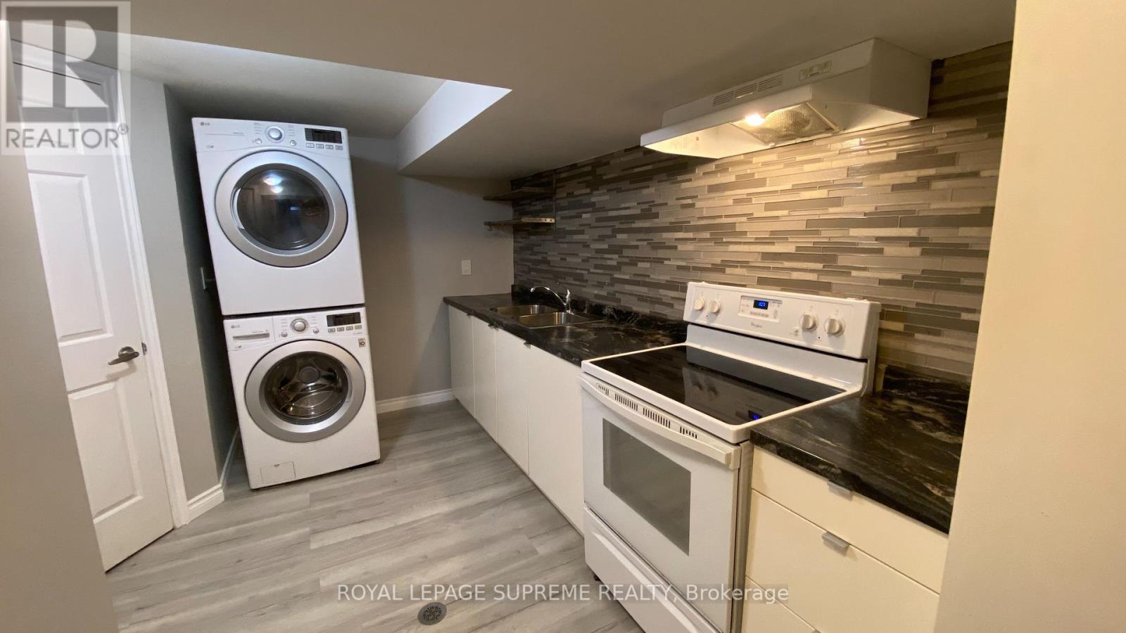 Bsmt - 22 Amblecote Pl, Hamilton (Randall), Ontario  L8W 3E9 - Photo 8 - X12249444