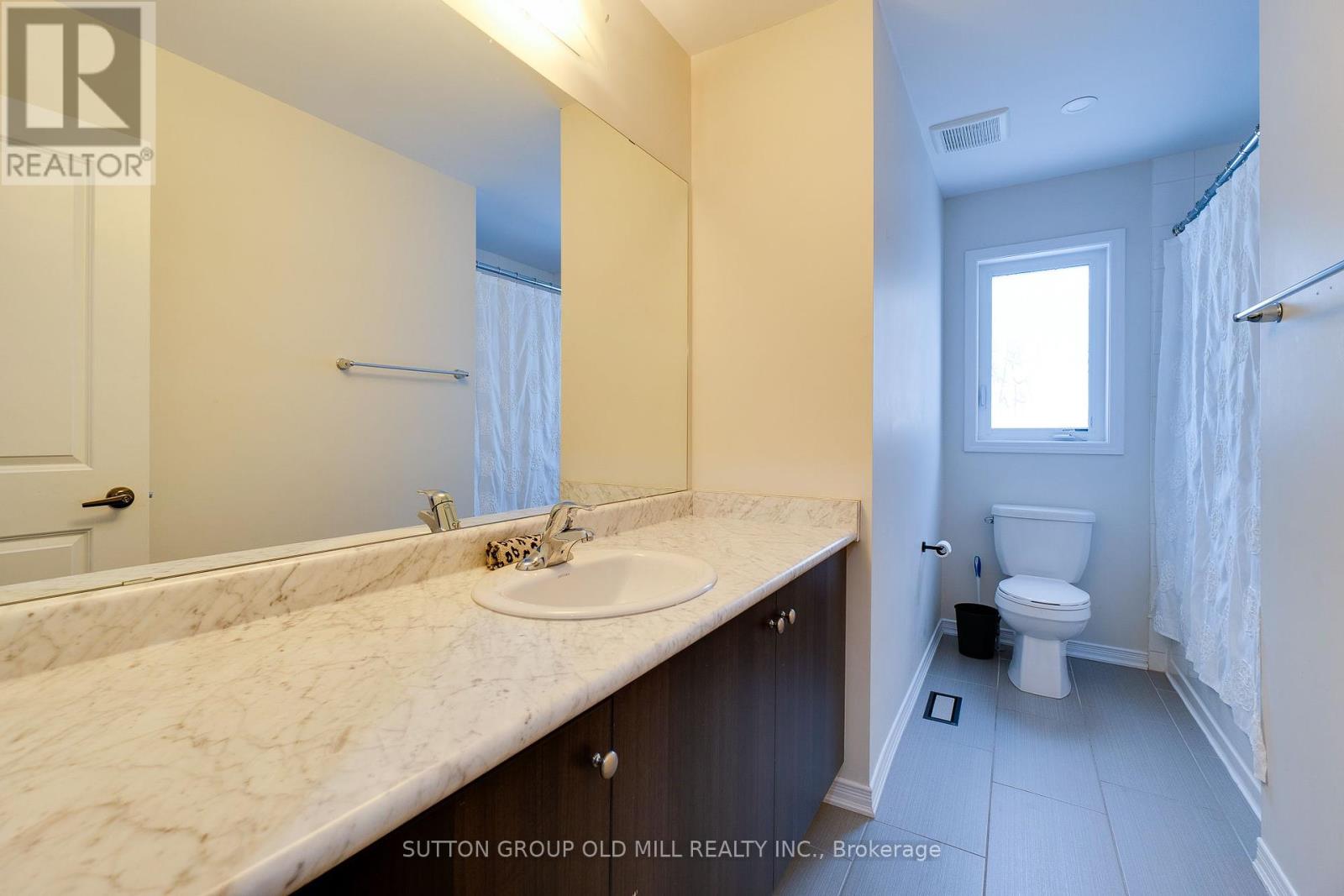 81 Larry Crescent, Haldimand, Ontario  N3W 0B2 - Photo 34 - X12249447