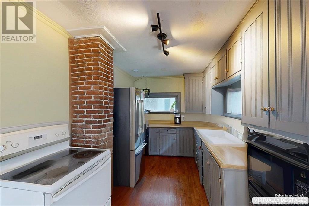 Property at 358 Woodstock Road image 4