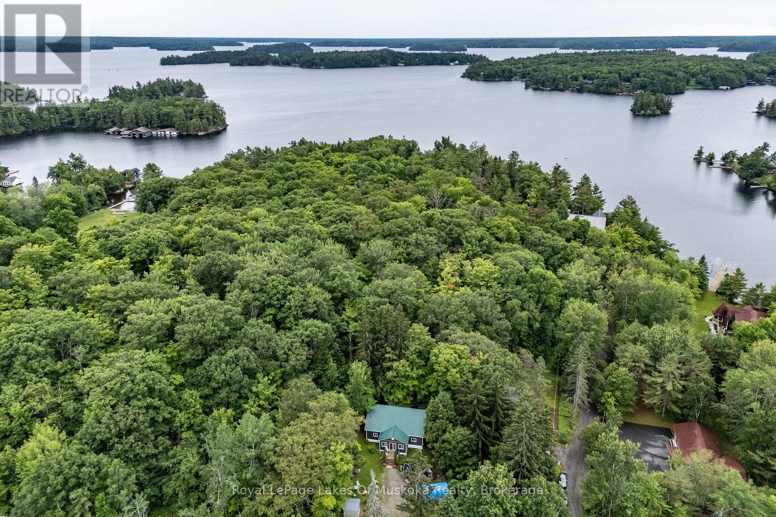 2709 Muskoka District 118 Road W, Muskoka Lakes, Ontario  P0B 1J0 - Photo 3 - X12249655