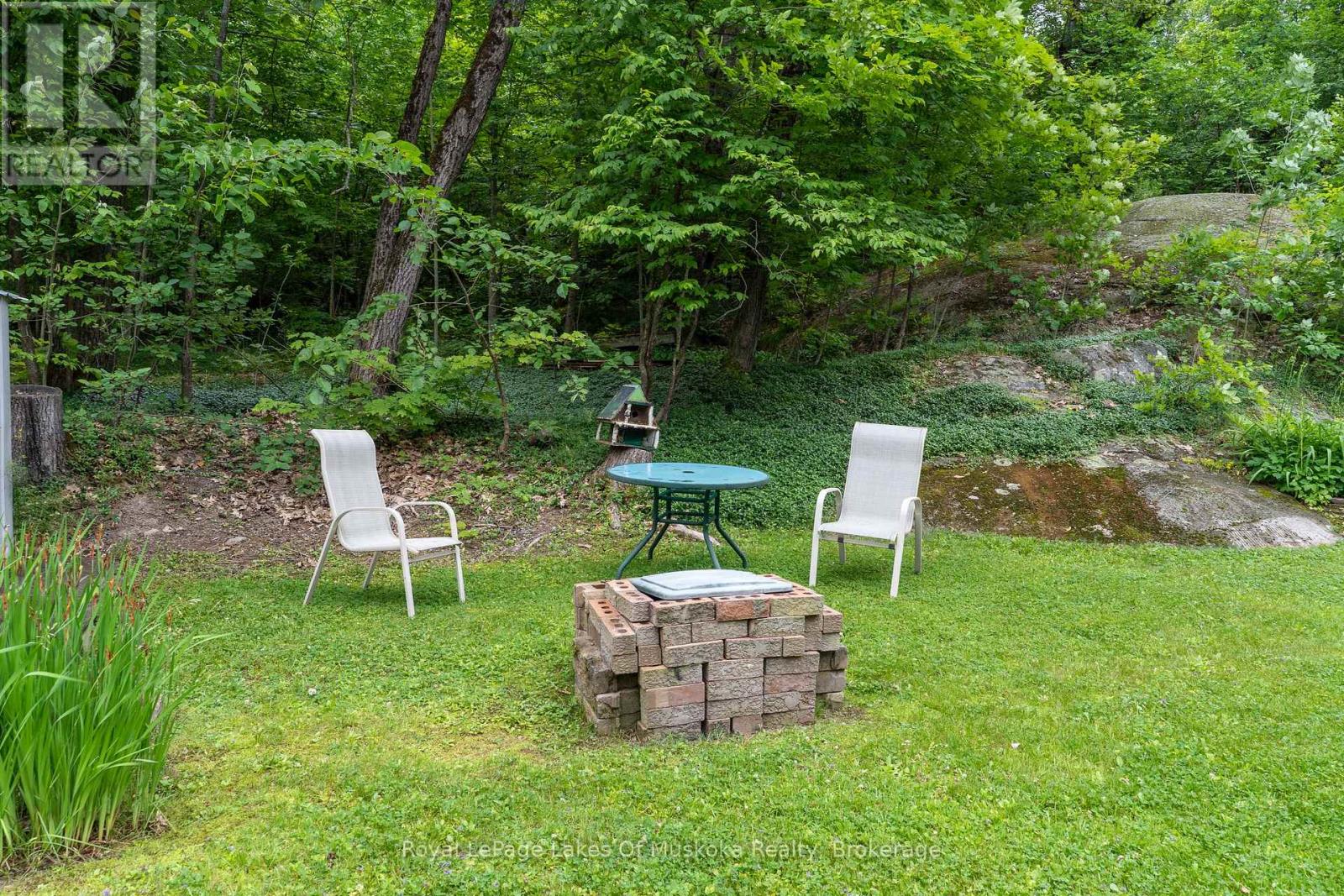 2709 Muskoka District 118 Road W, Muskoka Lakes, Ontario  P0B 1J0 - Photo 8 - X12249655