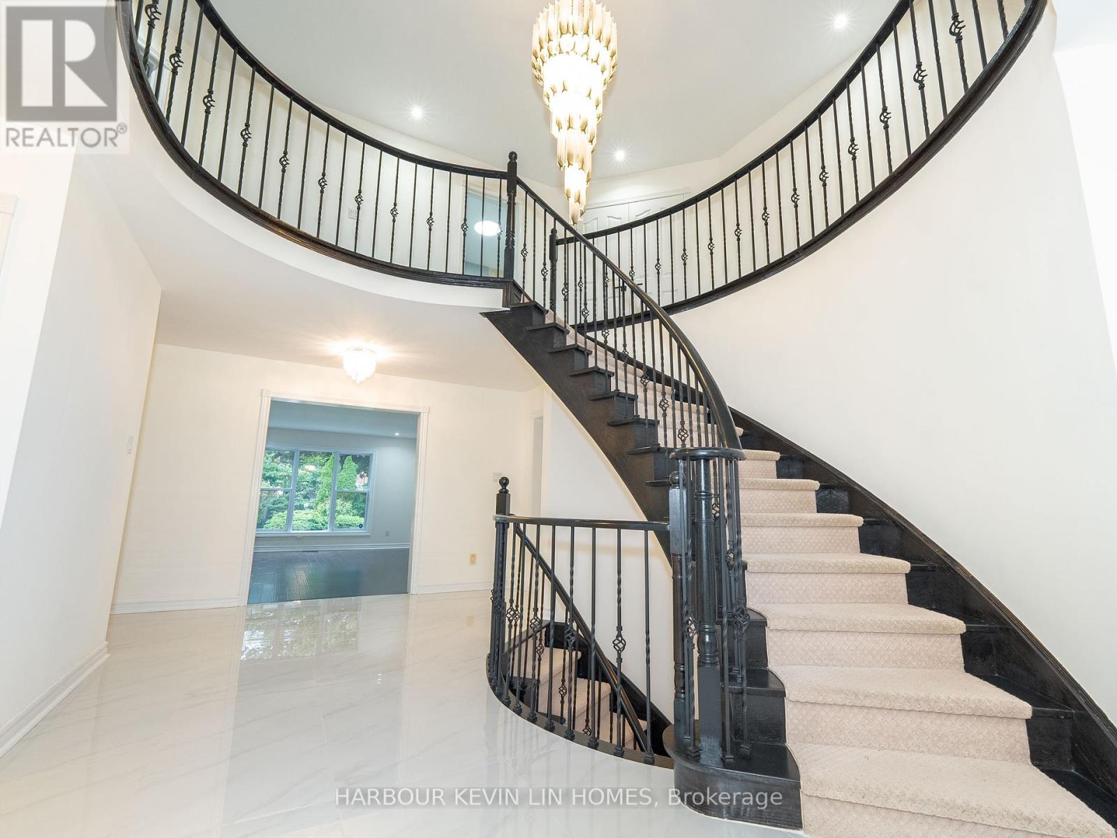 Property at 39 MONTCLAIR ROAD image 5