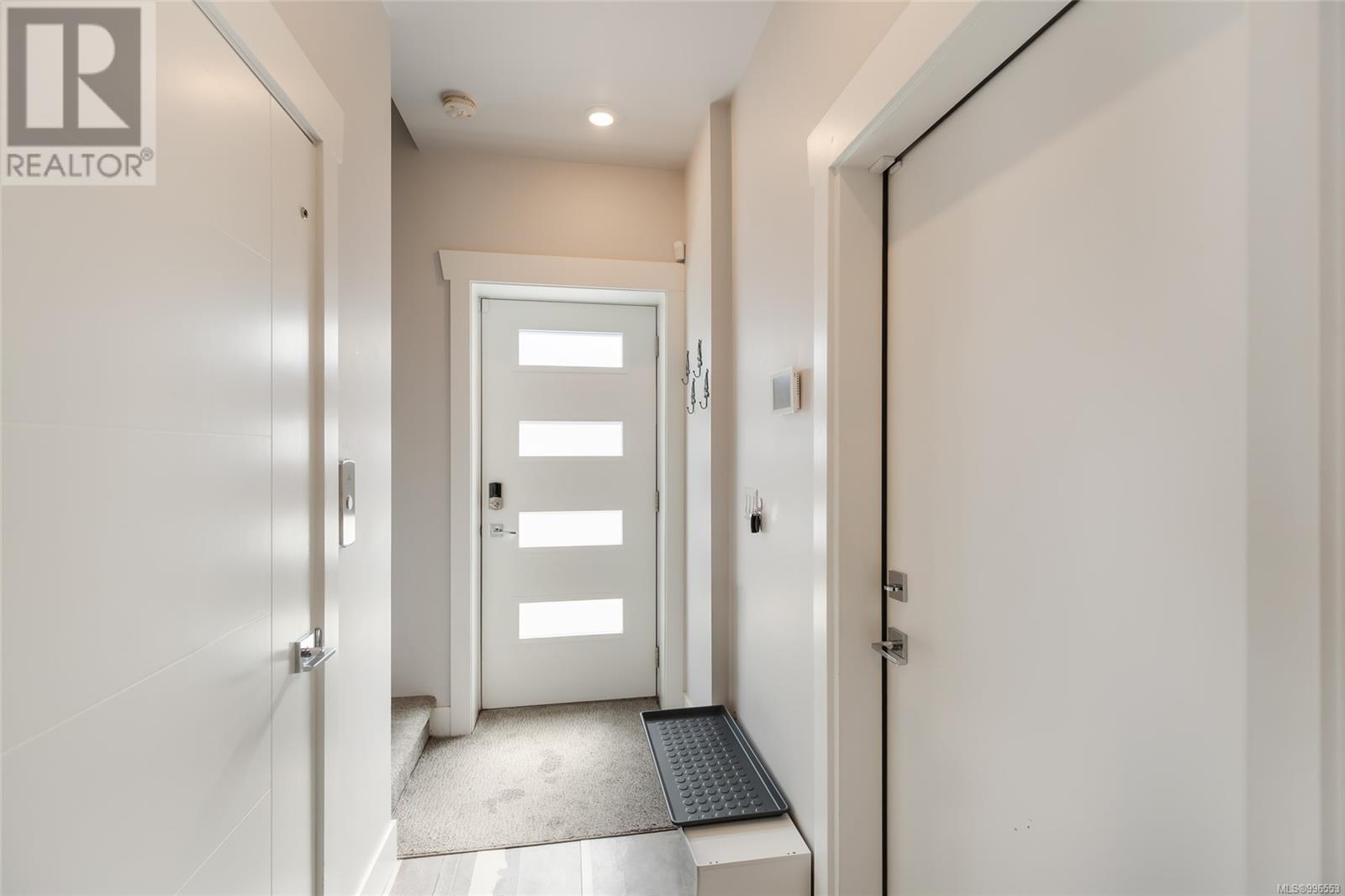 Property at 5109 Laguna Way image 1
