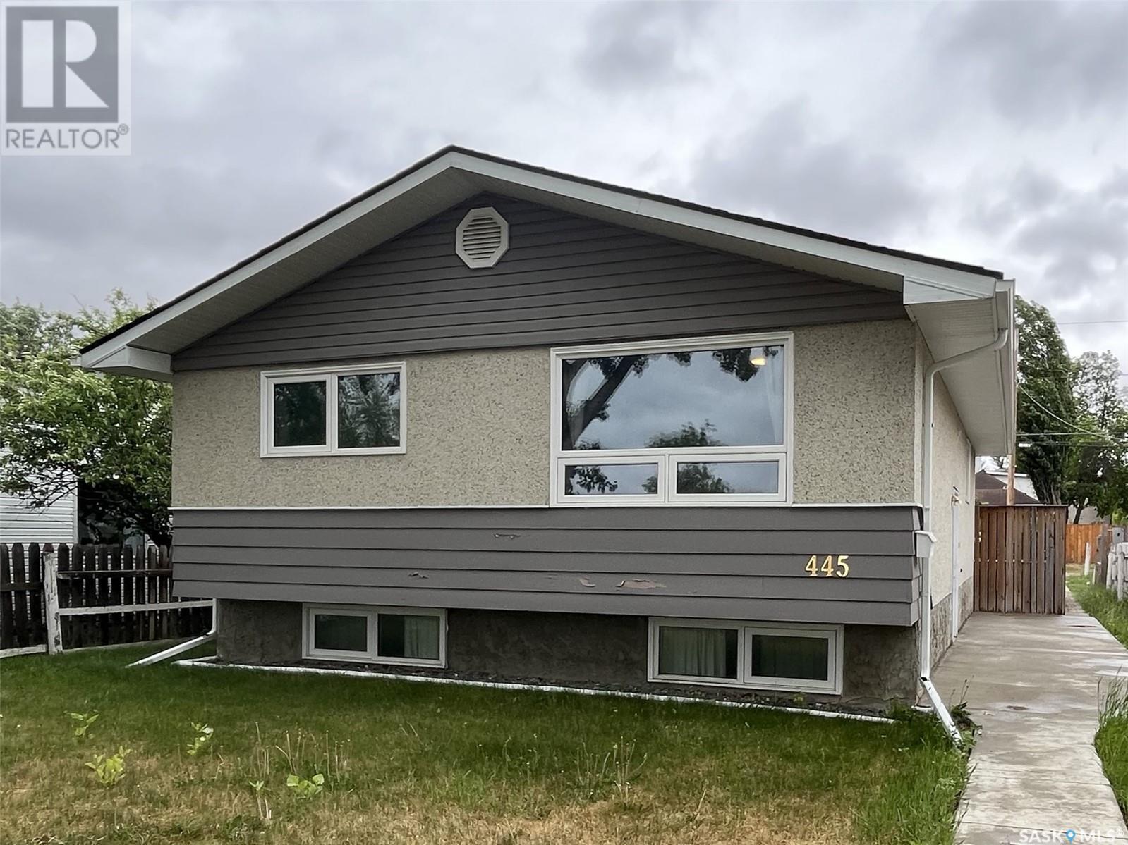 445 11th STREET E, prince albert, Saskatchewan