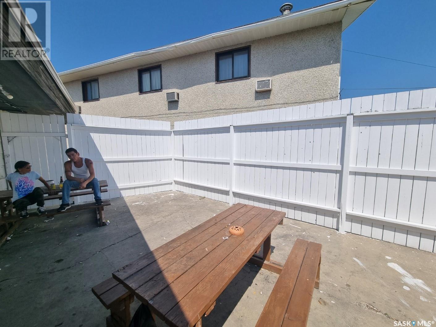 102 9th Street W, Meadow Lake, Saskatchewan  S9X 1Y4 - Photo 3 - SK010912