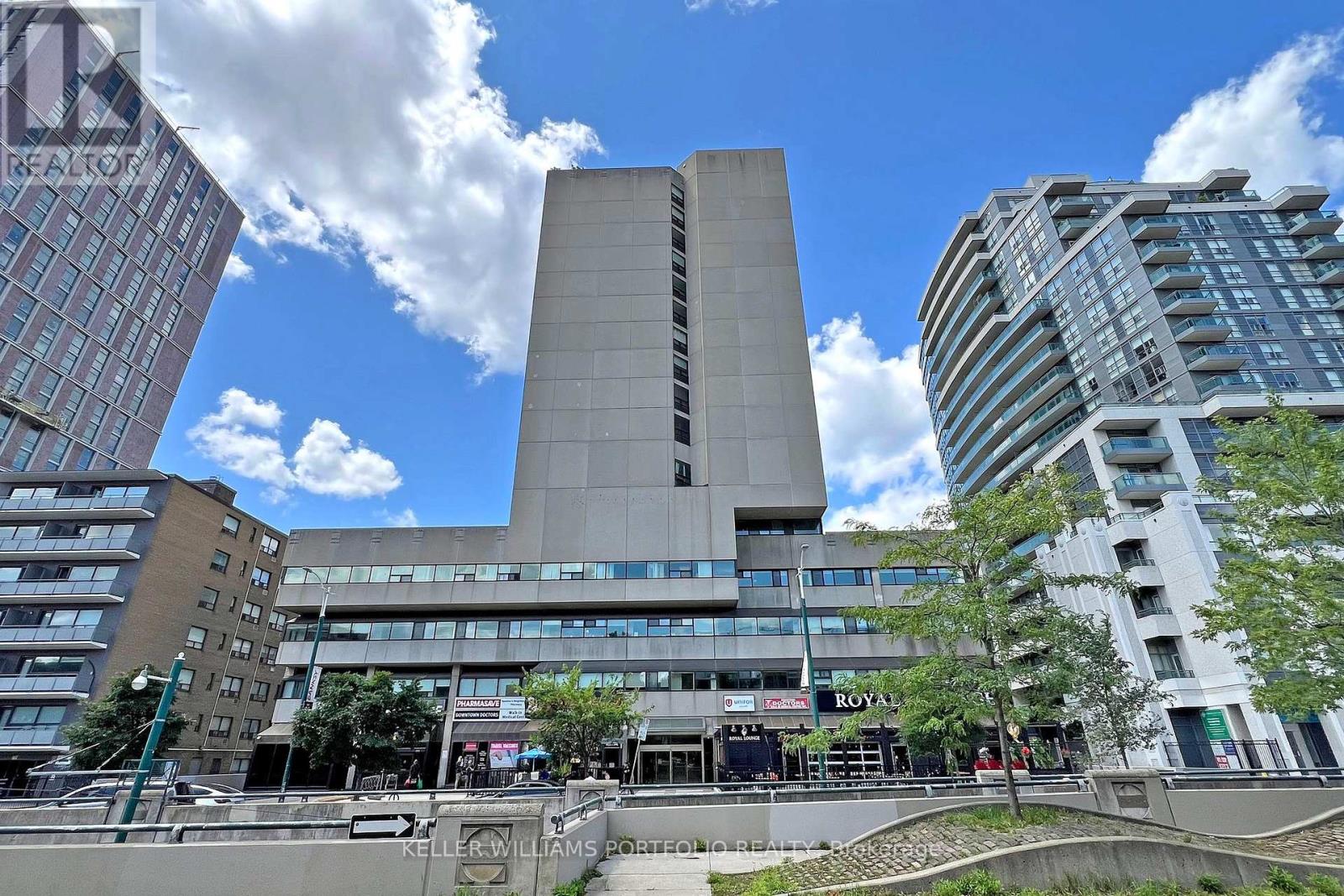 Property at 1510 - 720 SPADINA AVENUE image 5