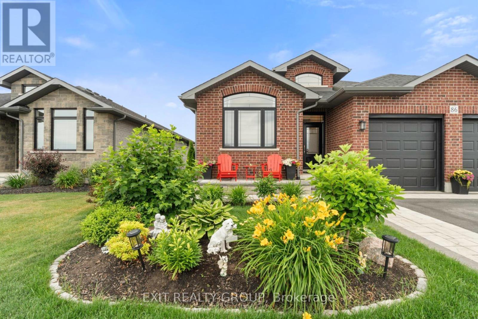 Property at 86 ESSEX DRIVE image 3