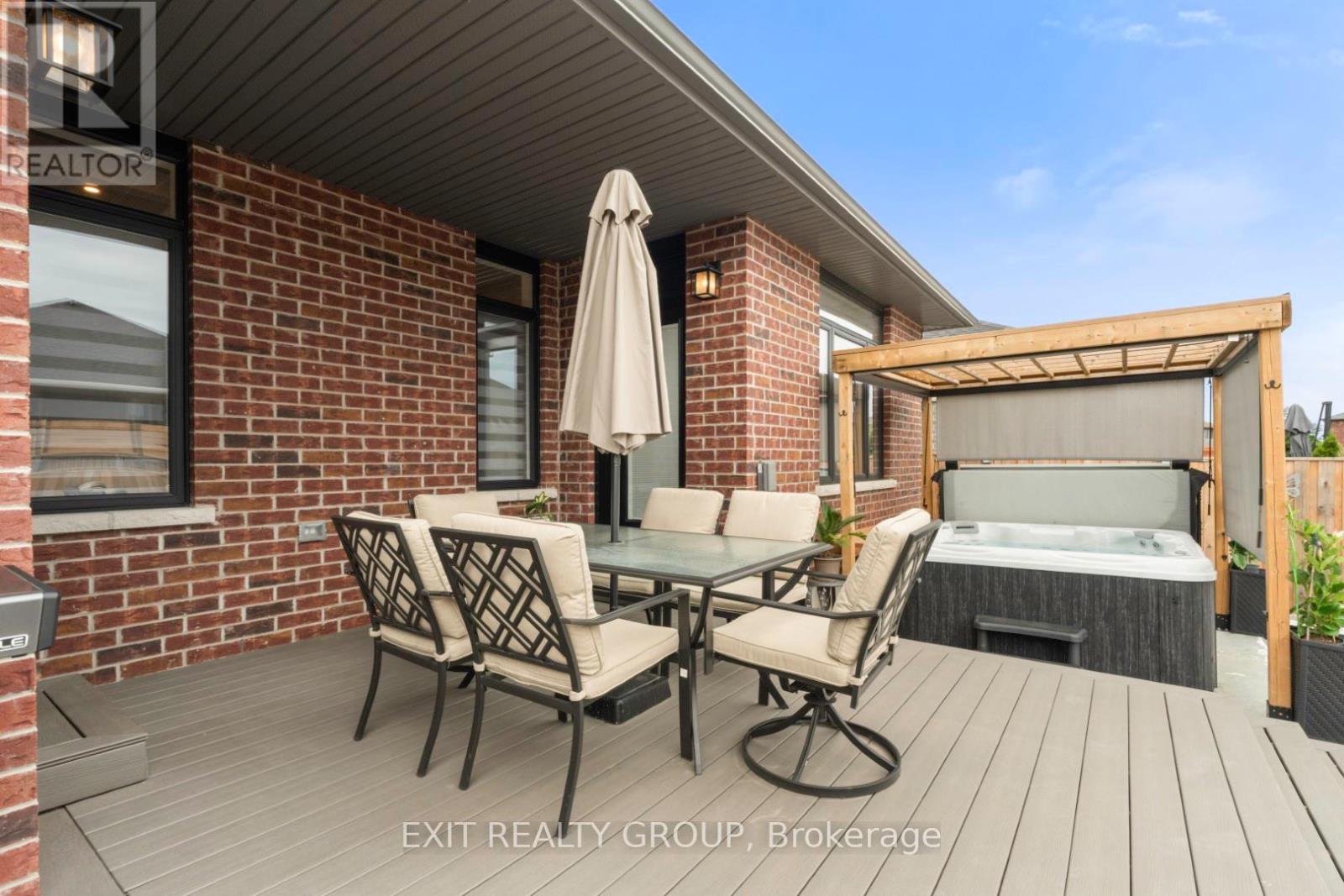 86 Essex Drive, Belleville, Ontario  K8N 0J1 - Photo 37 - X12249814