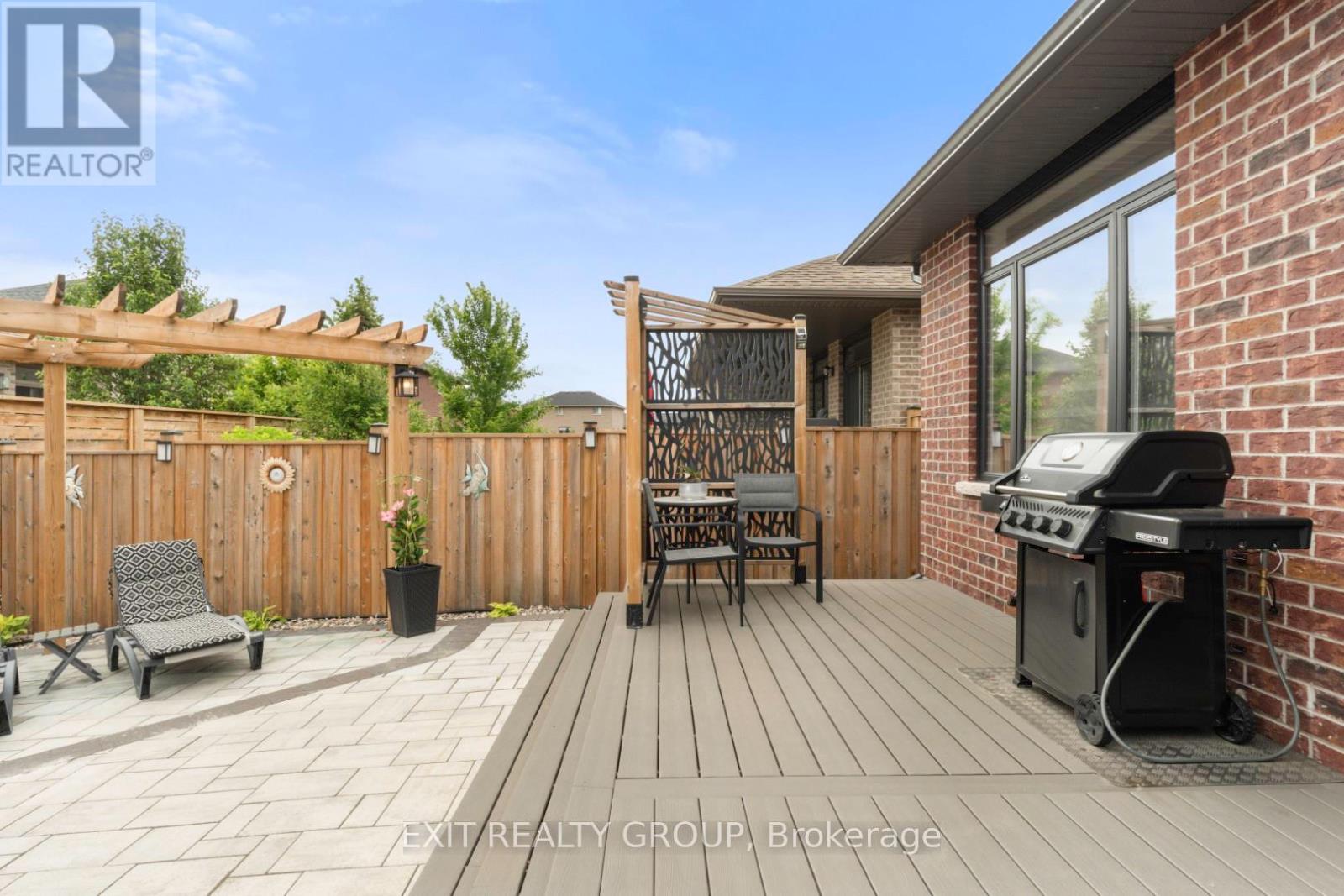 86 Essex Drive, Belleville, Ontario  K8N 0J1 - Photo 39 - X12249814