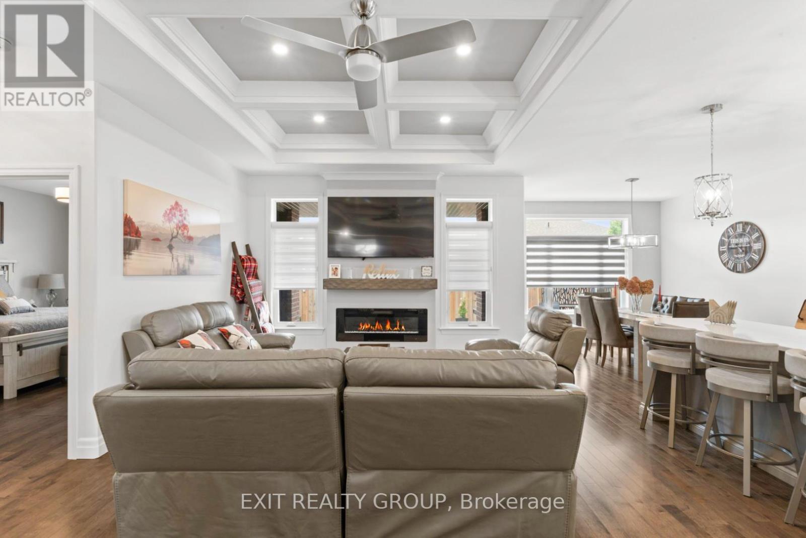 86 Essex Drive, Belleville, Ontario  K8N 0J1 - Photo 8 - X12249814