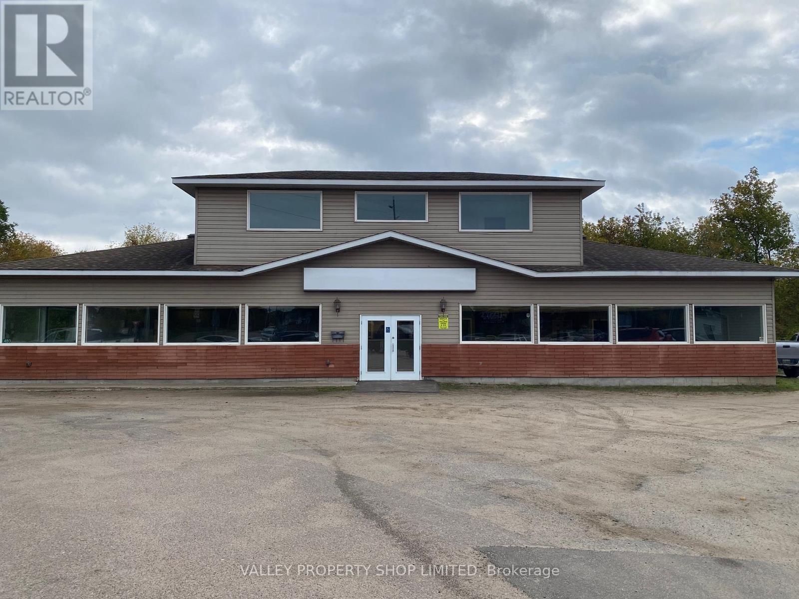 480 Boundary Road E, Pembroke, Ontario K8A 6L5 - Photo 1 - X12249742