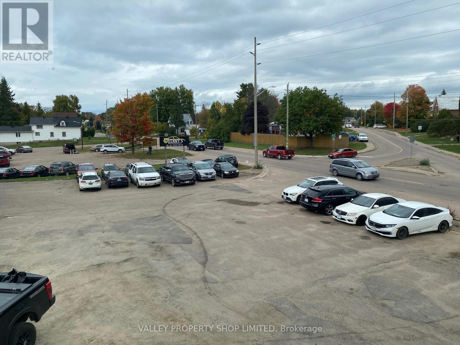 480 Boundary Road E, Pembroke, Ontario K8A 6L5 - Photo 5 - X12249742