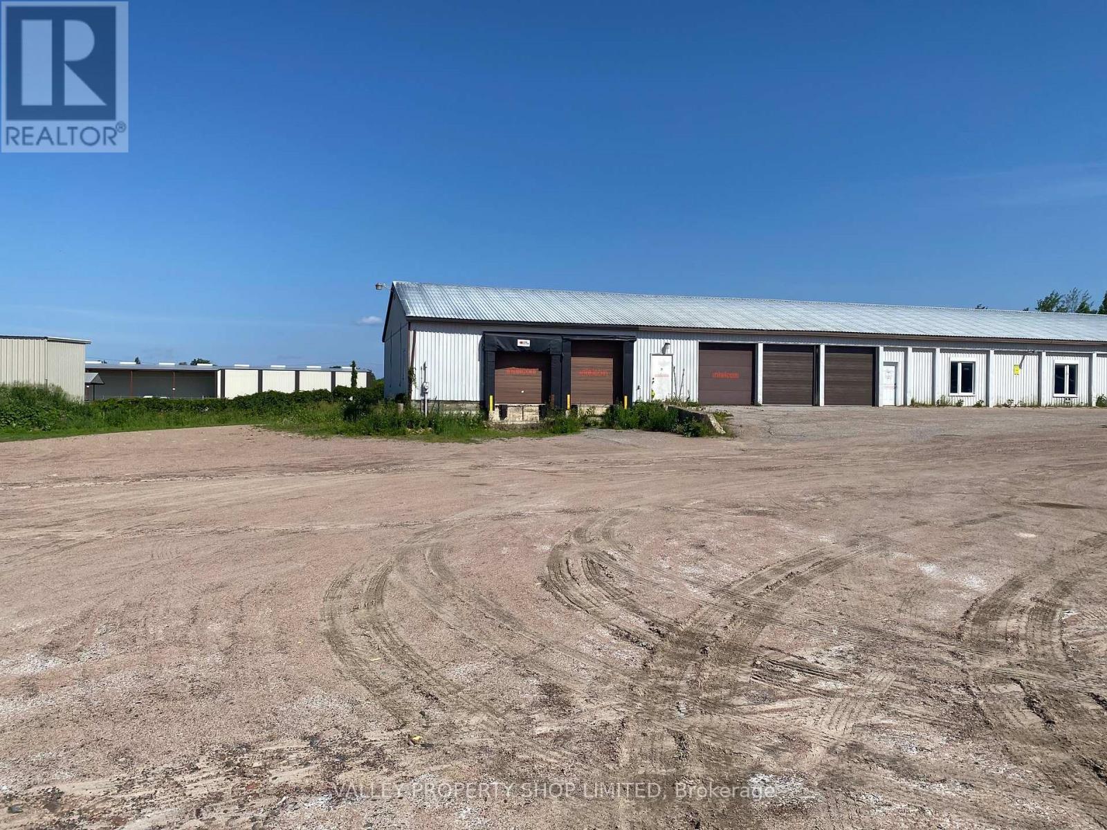 978 Cecelia Street, Pembroke, Ontario  K8A 1A6 - Photo 6 - X12249896