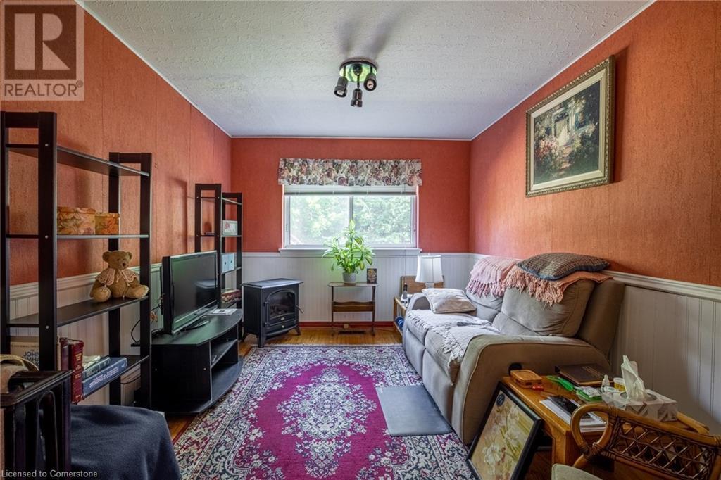 176 Laurier Avenue, Hamilton, Ontario  L9C 3S6 - Photo 4 - 40745935