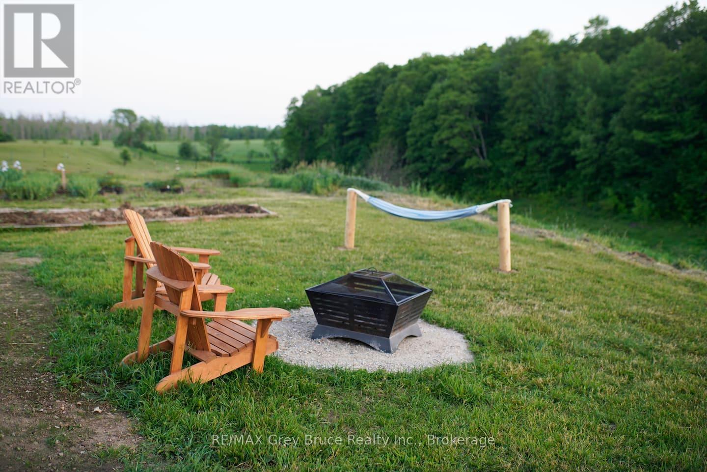 363172 Lindenwood Road, Georgian Bluffs, Ontario  N0H 1S0 - Photo 45 - X12249782