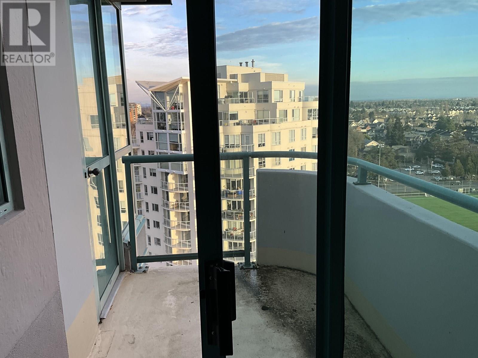 Listing Picture 13 of 14 : 1606 7500 GRANVILLE AVENUE, Richmond / 烈治文 - 魯藝地產 Yvonne Lu Group - MLS Medallion Club Member