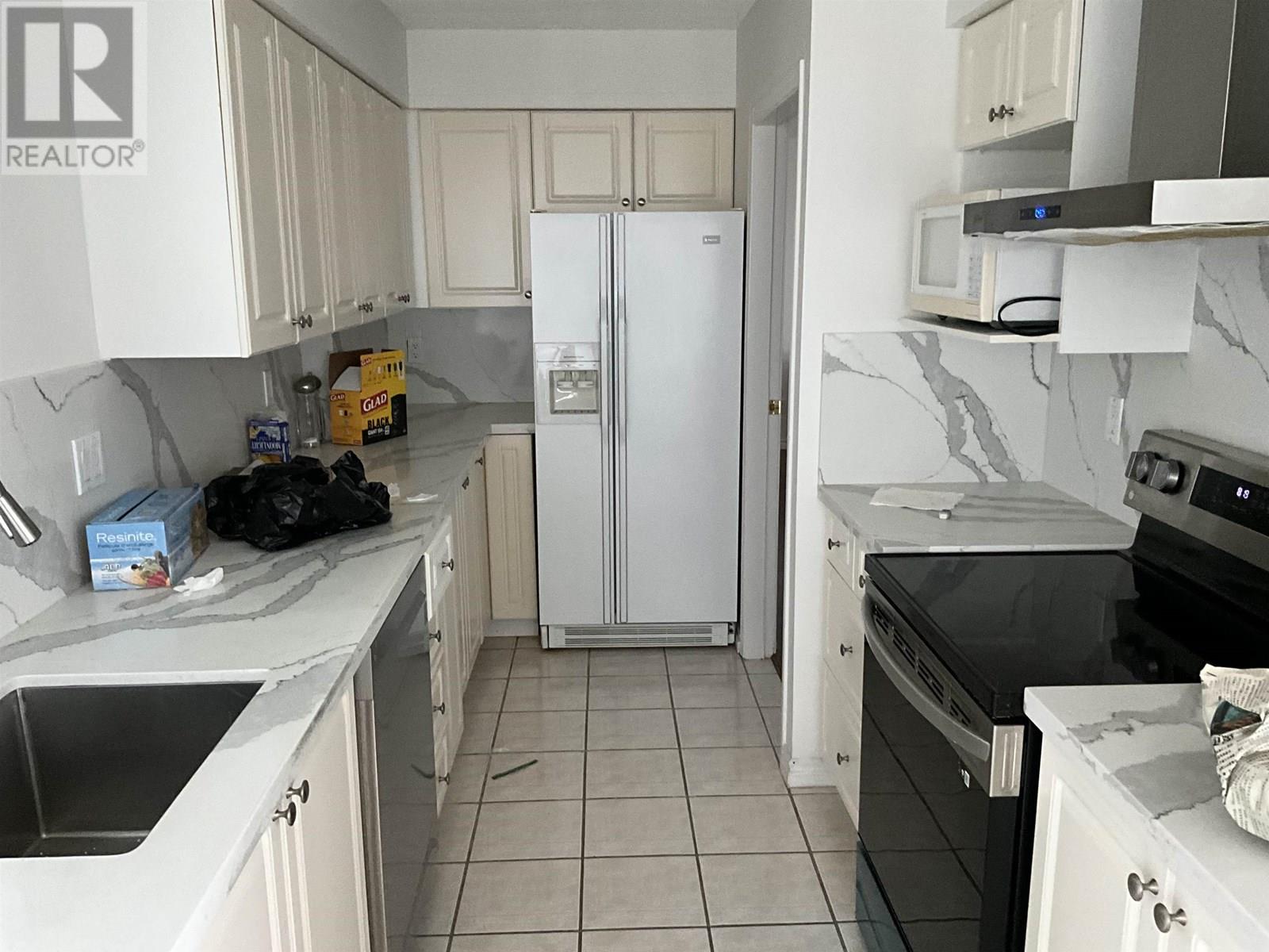 Listing Picture 6 of 14 : 1606 7500 GRANVILLE AVENUE, Richmond / 烈治文 - 魯藝地產 Yvonne Lu Group - MLS Medallion Club Member