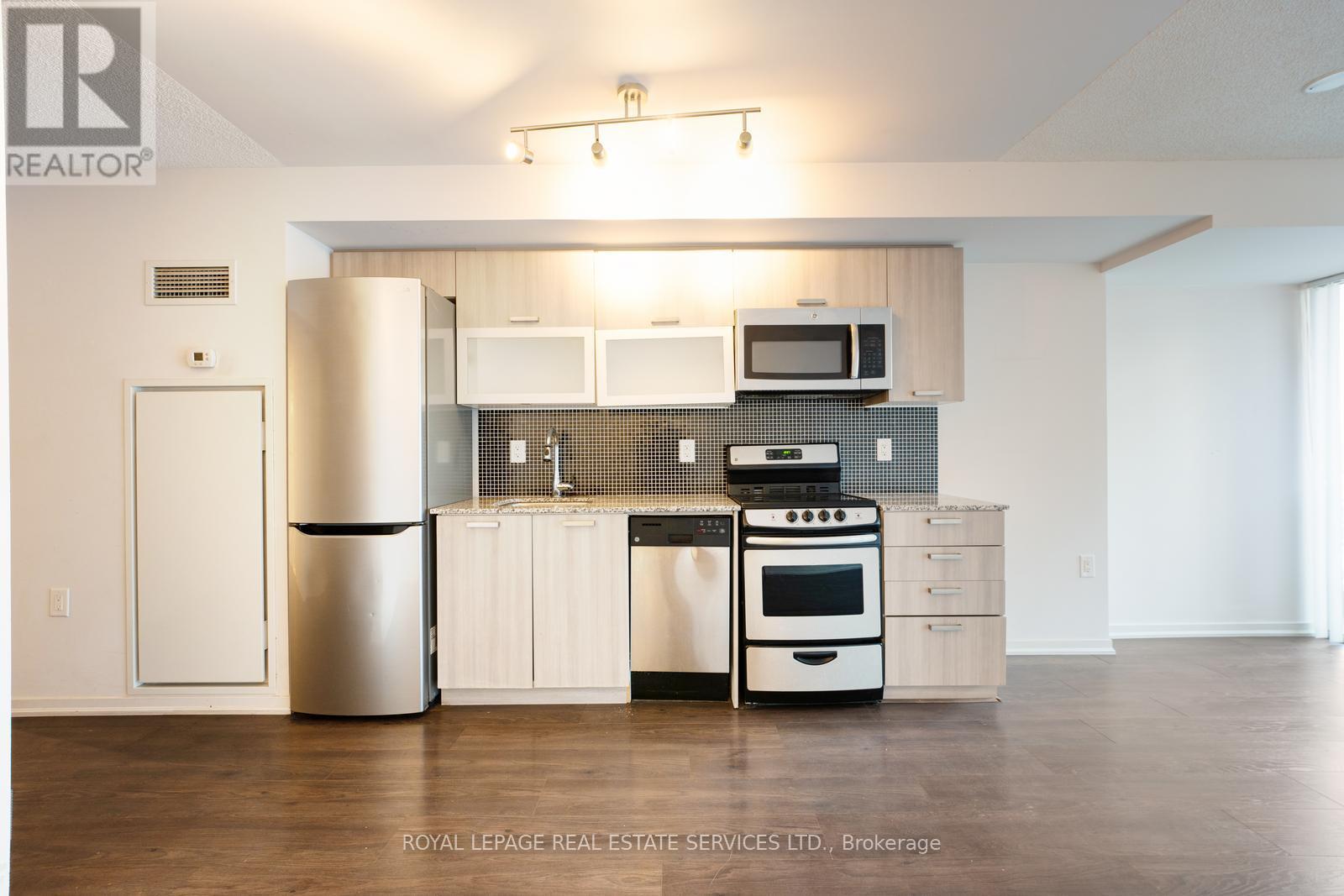 1003e - 36 Lisgar Street, Toronto (Little Portugal), Ontario  M6J 3G2 - Photo 16 - C12249881