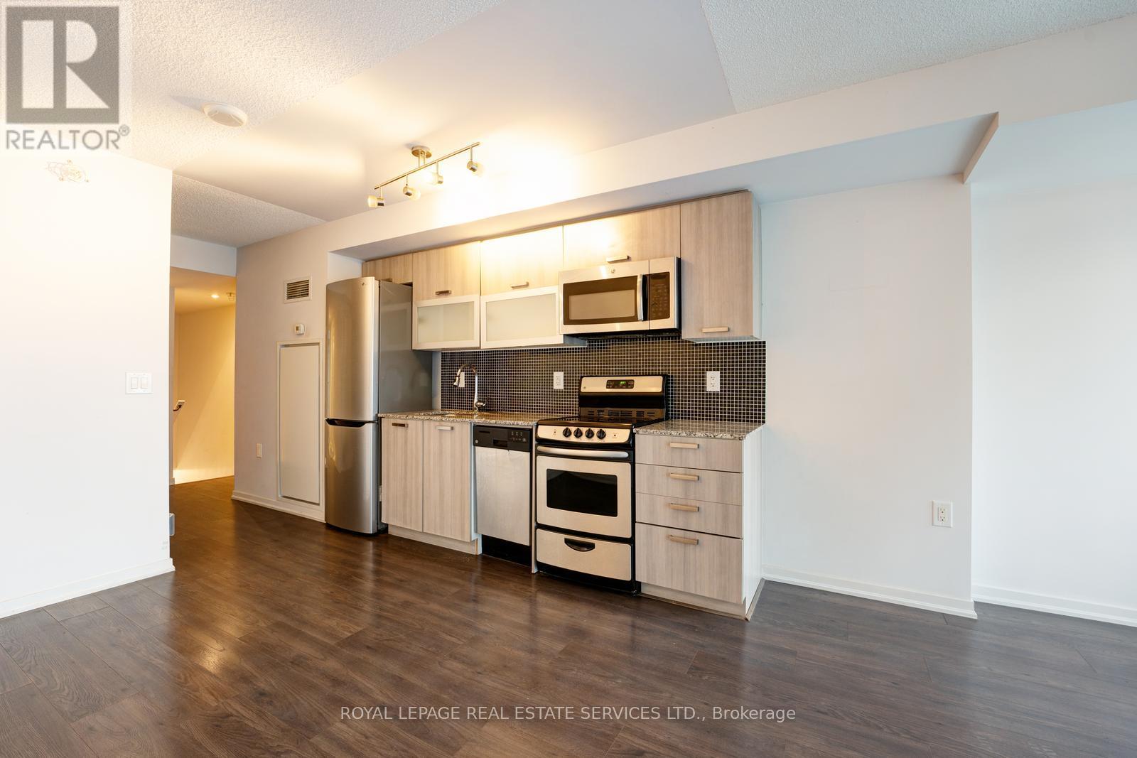 1003e - 36 Lisgar Street, Toronto (Little Portugal), Ontario  M6J 3G2 - Photo 17 - C12249881