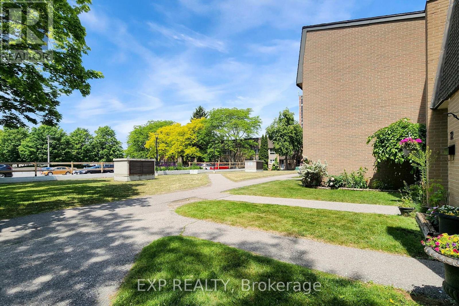 Property at 73 - 1235 RADOM STREET image 4
