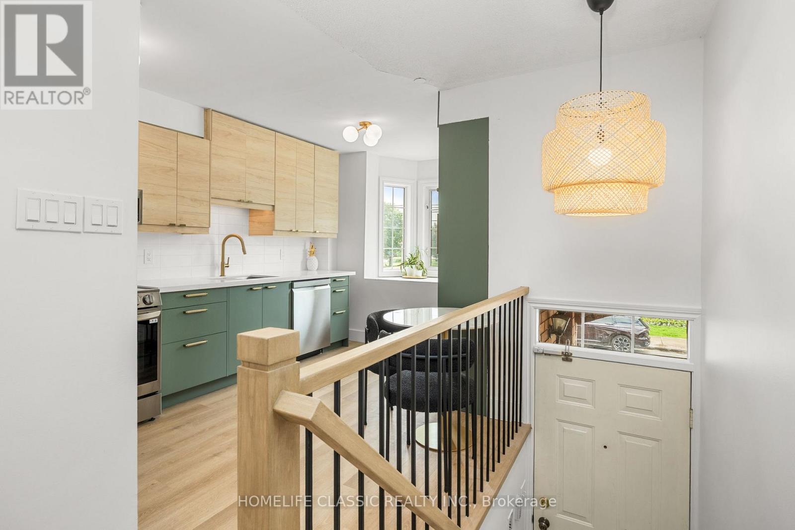 Property at 1508 QUEEN STREET E image 2