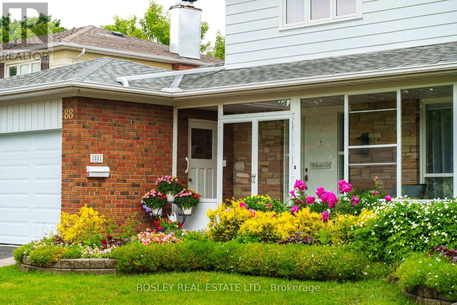 Property at 88 STUBBSWOOD SQUARE image 2