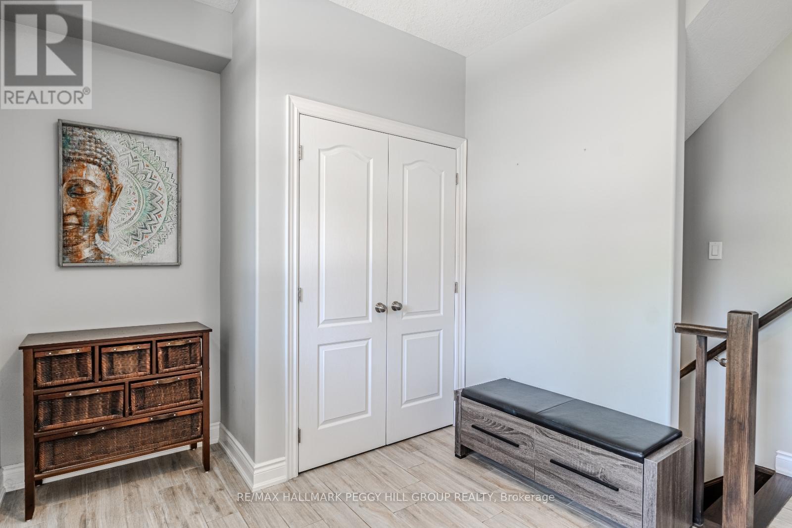 Property at 7 GARBUTT CRESCENT image 3