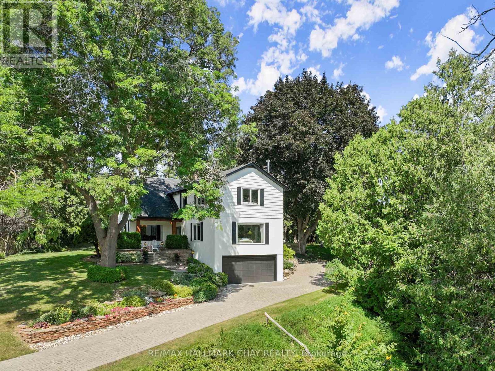 Property at 5053 BOYNE STREET image 2