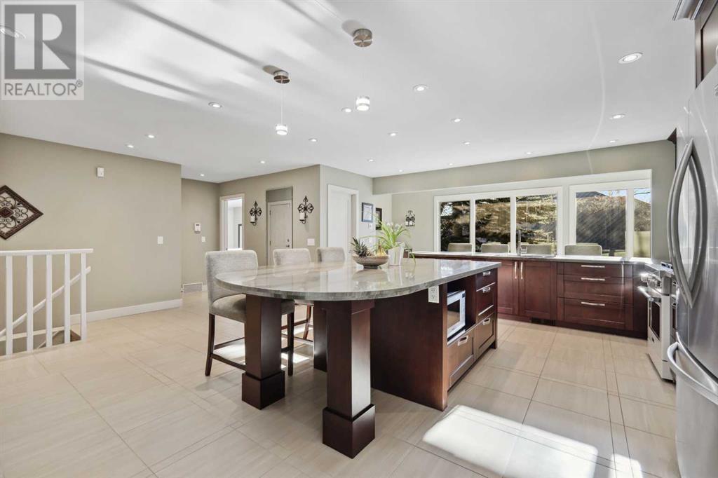 Property at 127 Varsity Estates Grove NW image 3