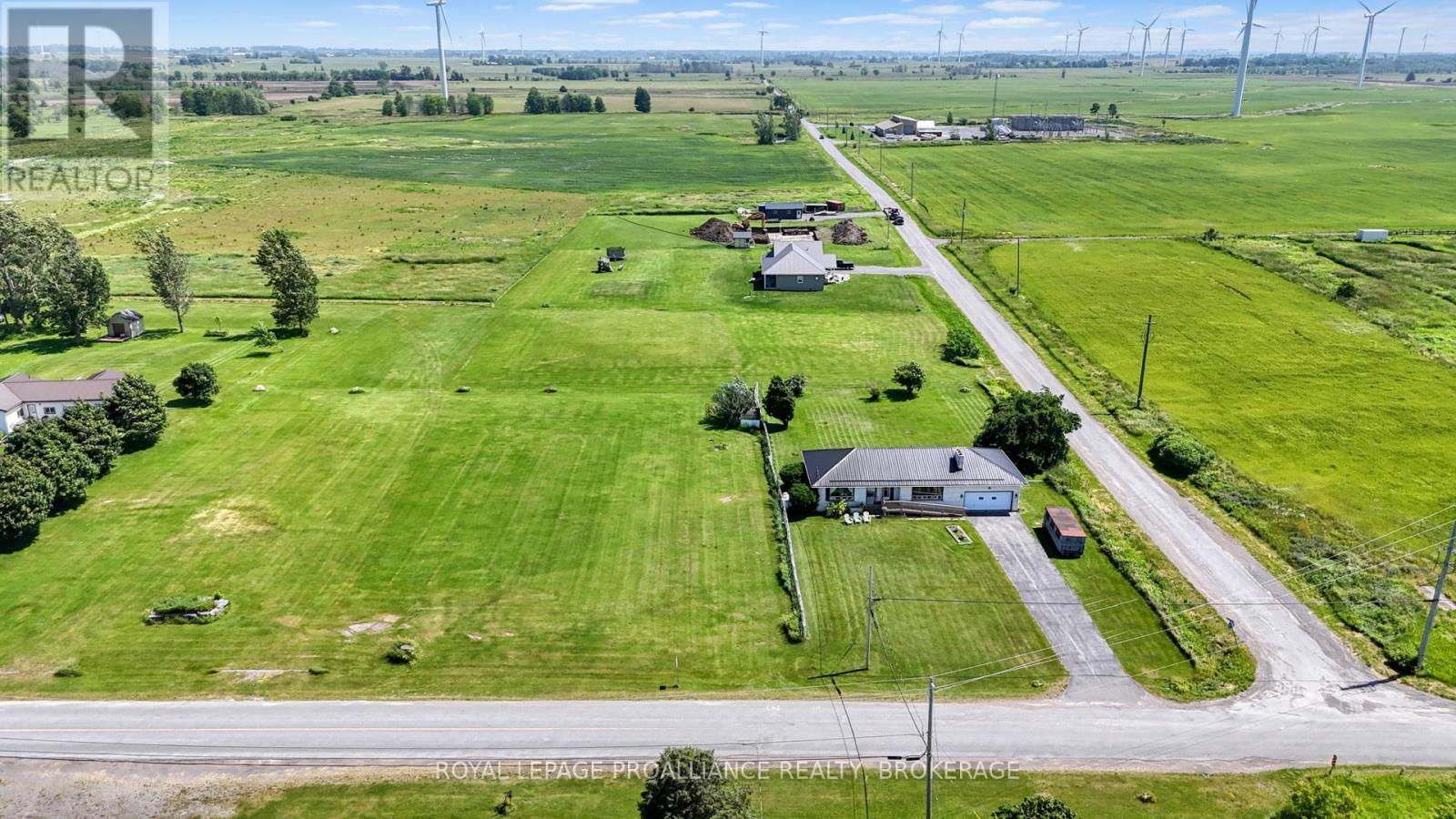 631 Highway 96, Frontenac Islands, Ontario  K0H 2Y0 - Photo 26 - X12249955