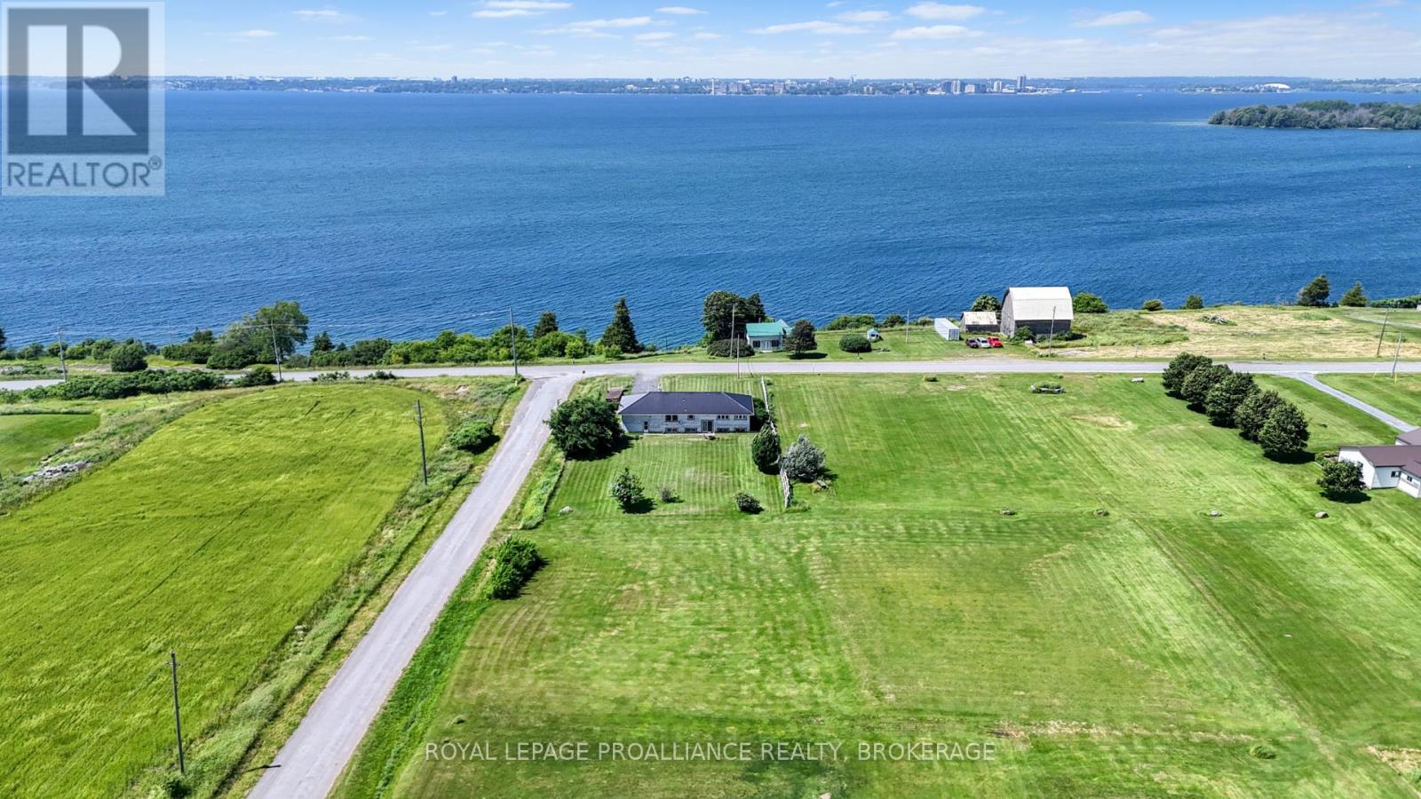 631 Highway 96, Frontenac Islands, Ontario  K0H 2Y0 - Photo 27 - X12249955