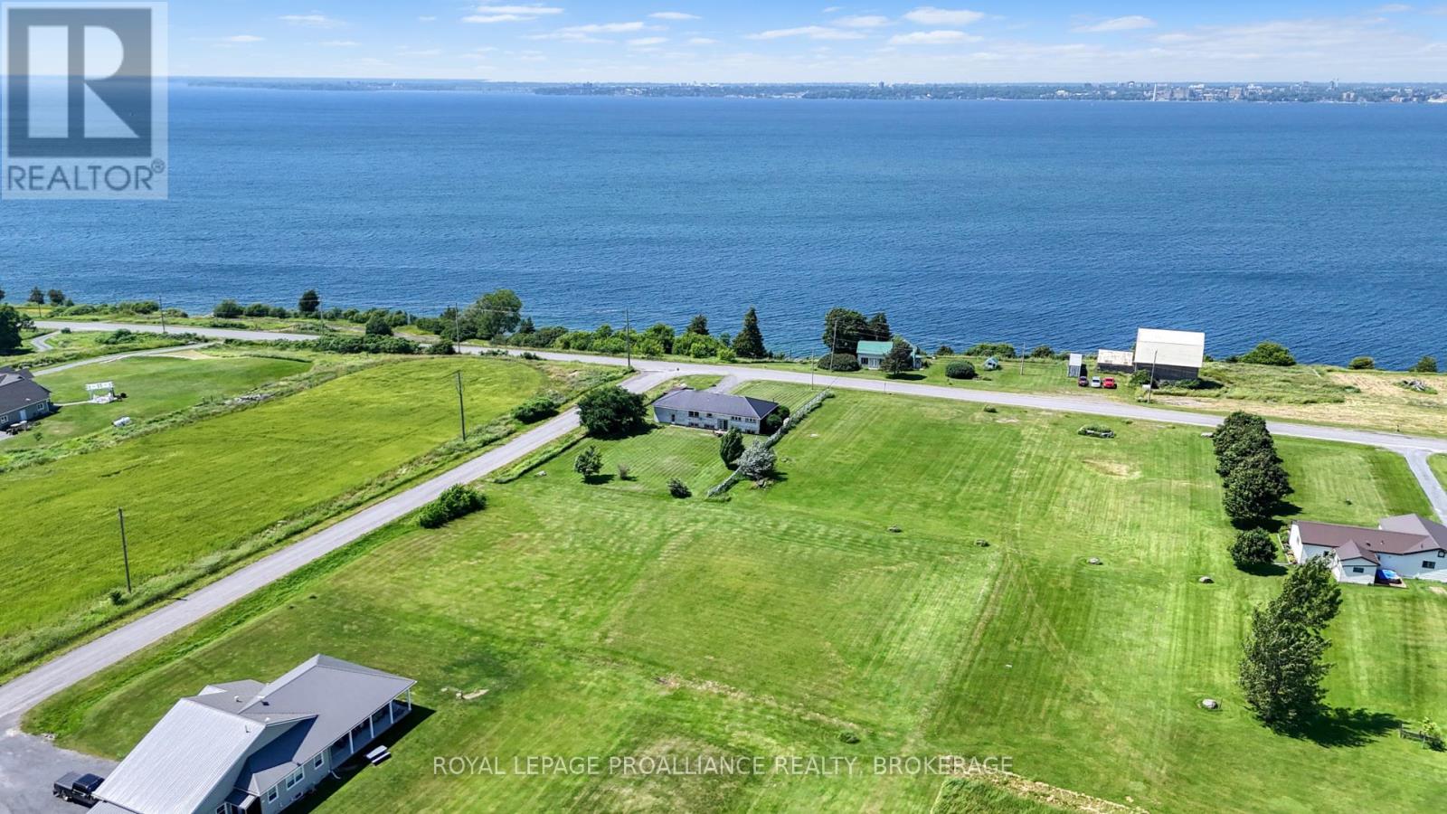 631 Highway 96, Frontenac Islands, Ontario  K0H 2Y0 - Photo 30 - X12249955