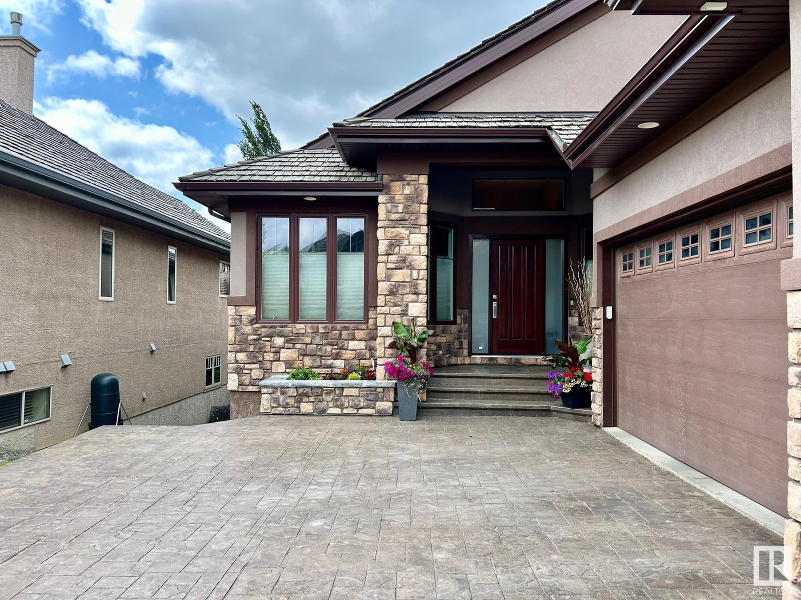 Property at 4908 MACTAGGART CO NW image 2