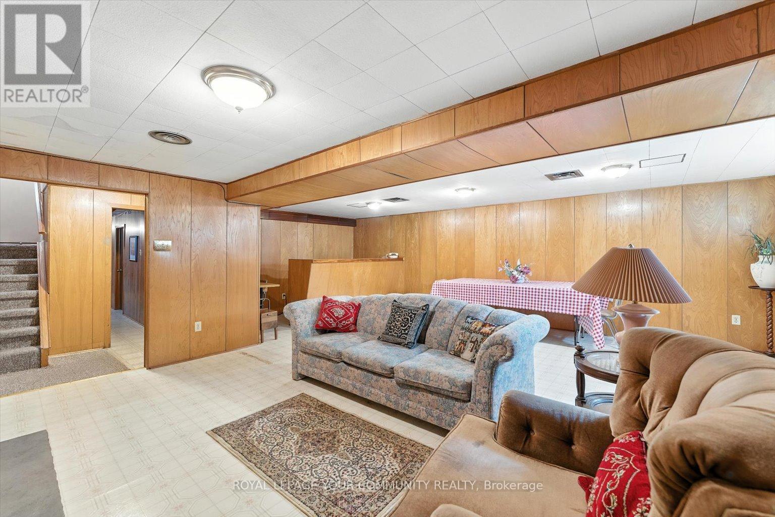 175 Lindylou Road, Toronto (Humbermede), Ontario  M9M 2B8 - Photo 24 - W12249704